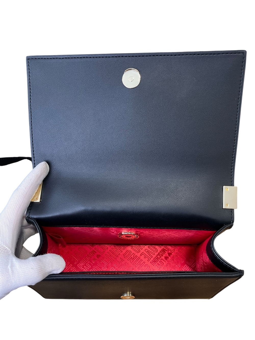 Love Moschino Black Heart Chain Crossbody Bag Gold Hardware - Picture 7 of 13